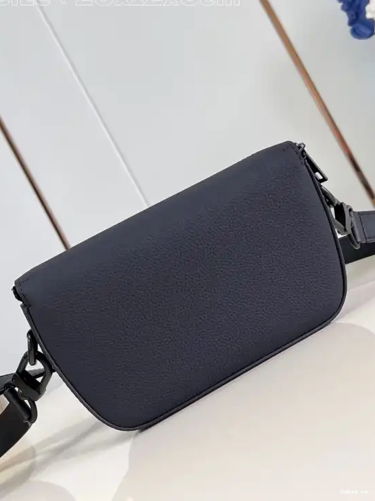 Pilot LOUIS Wallet-20*12*5.5CM Wearable VUITTON 0706